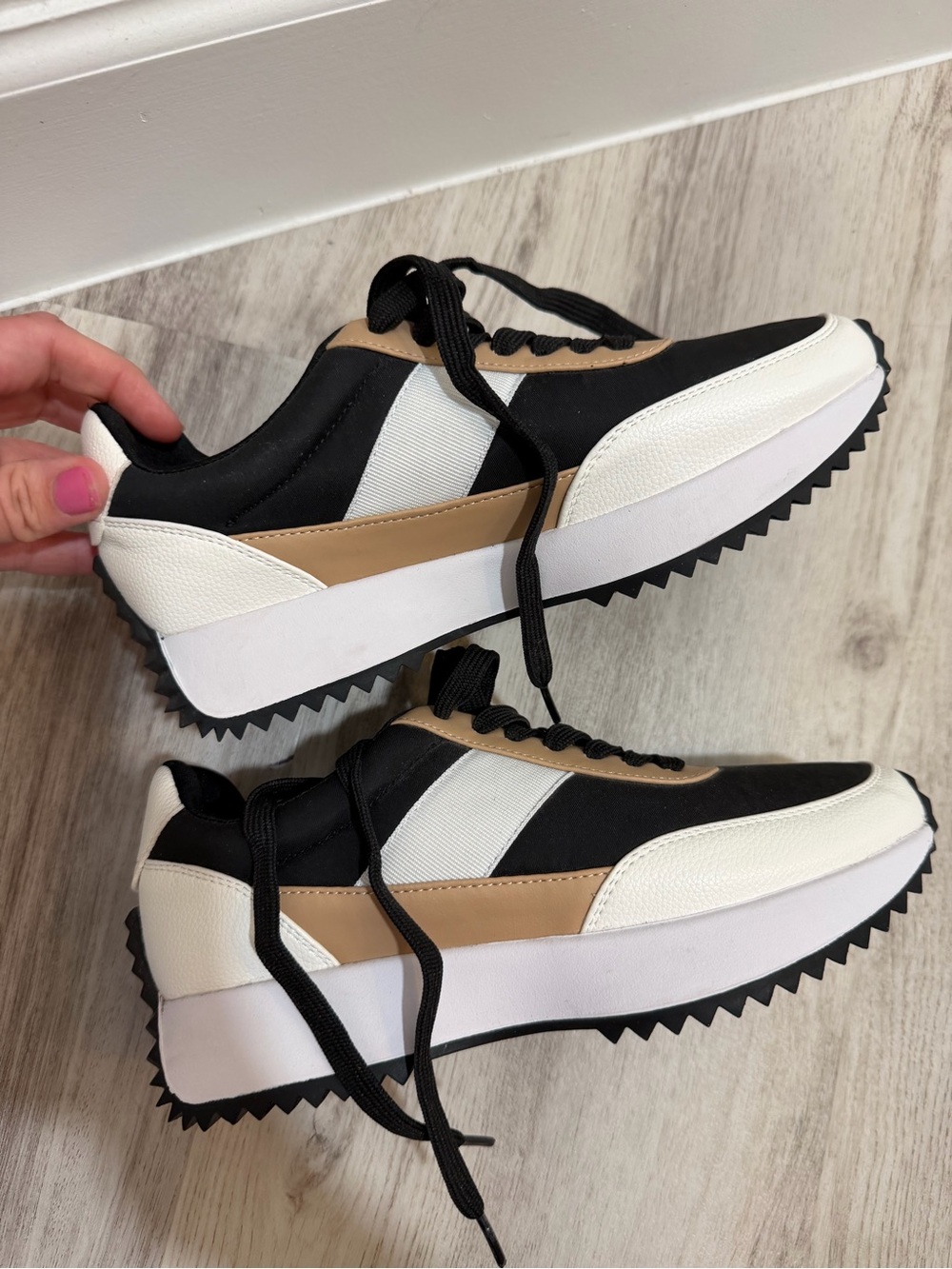 Colorblock Platform Sneakers - Black, White & Tan